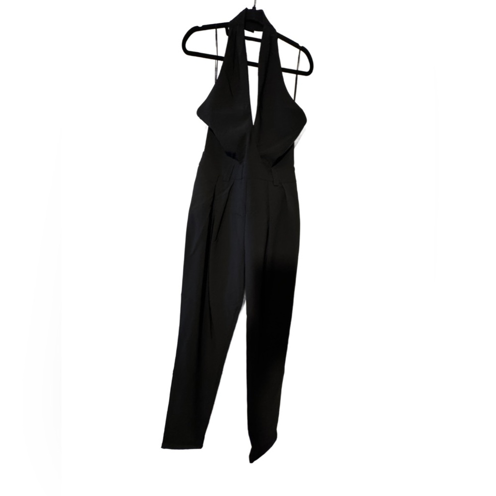LITA BY CIARA …NEW Black halter jumpsuit pleated with 2 button neck closure,Sz L
